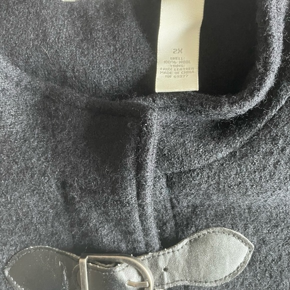 Black Wool Cape - Picture 4 of 11